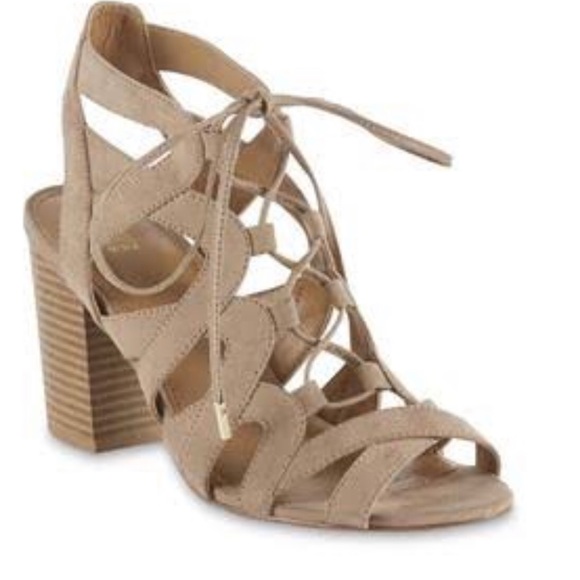 Soft brown heels - Picture 1 of 2